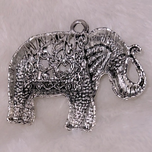 NEW IN BOX! 🛁🐘🚿 12 ANTIQUE SILVER ELEPHANT RUST PROOF SHOWER RINGS & HOOKS SET - Picture 5 of 16